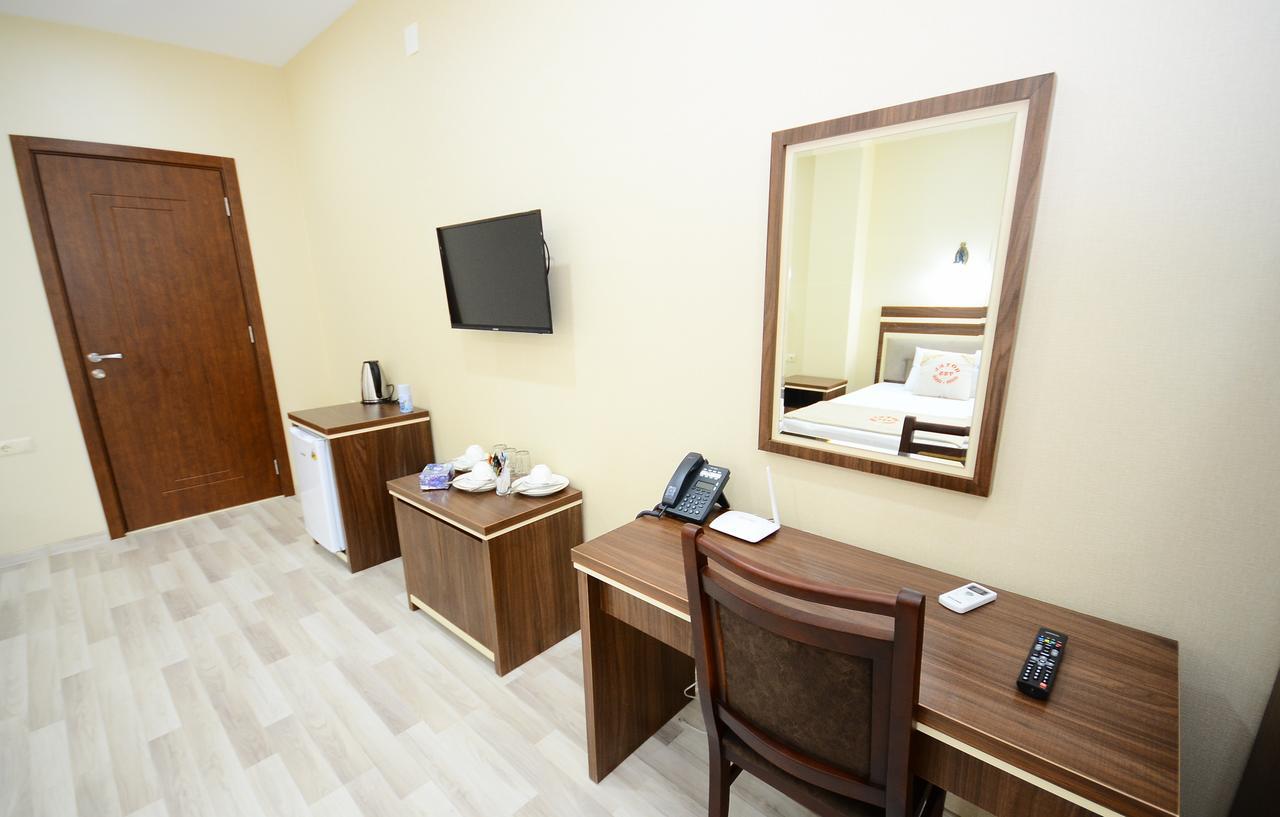 Hotel 725 B Batumi Rom bilde